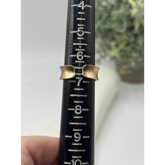 Kendra Scott SALLY Brass brushed Gold Tone Arrowhead Crystal Adj Ring Sz 6.75 - Picture 15 of 16